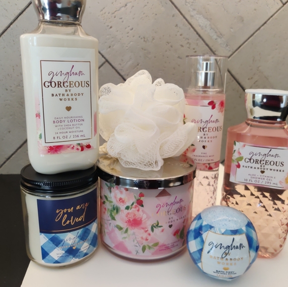 Bath & Body works Gingham 7 piece set - Picture 1 of 3